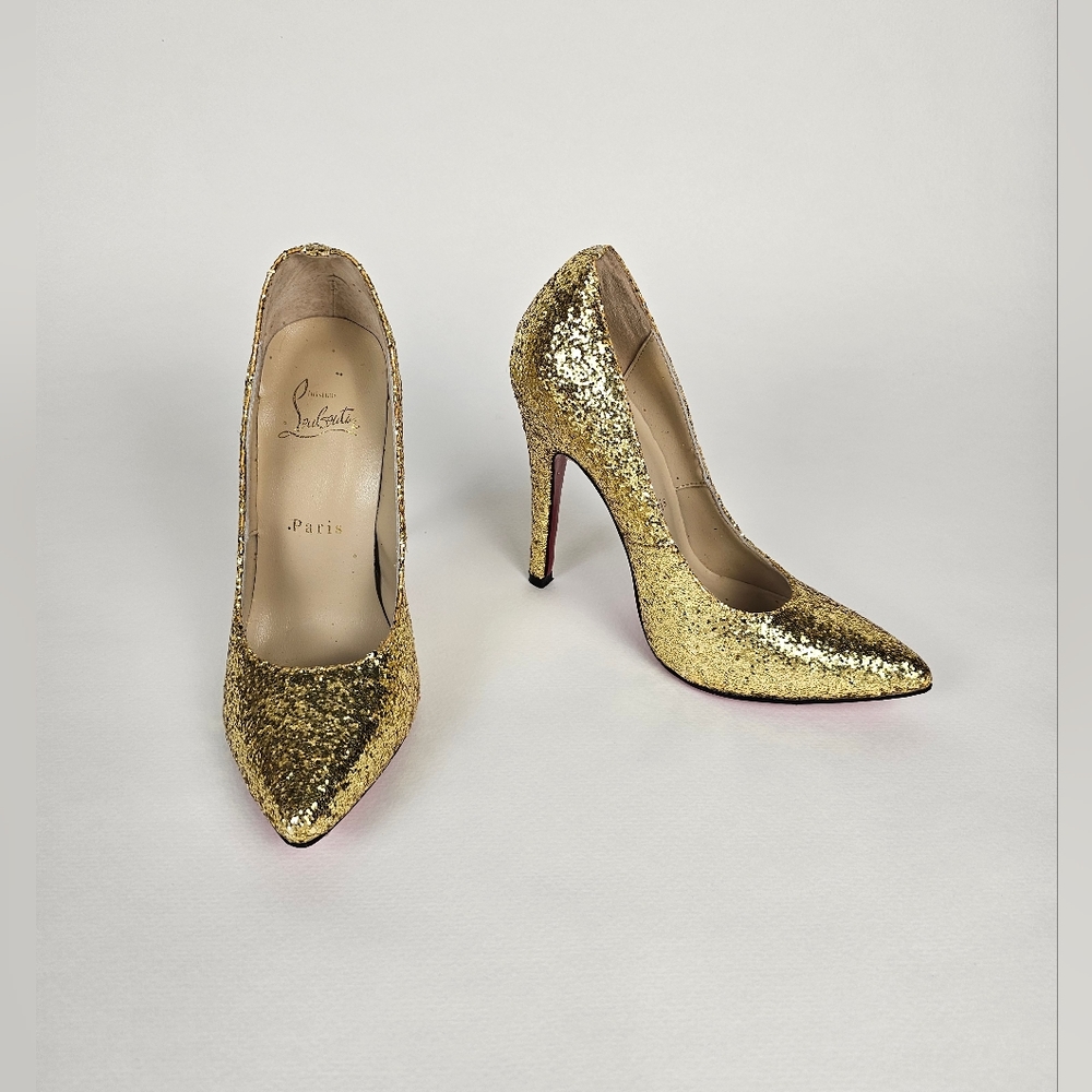 Christian Louboutin gold sparkle stiletto, size European 36, Canada/US 5.5